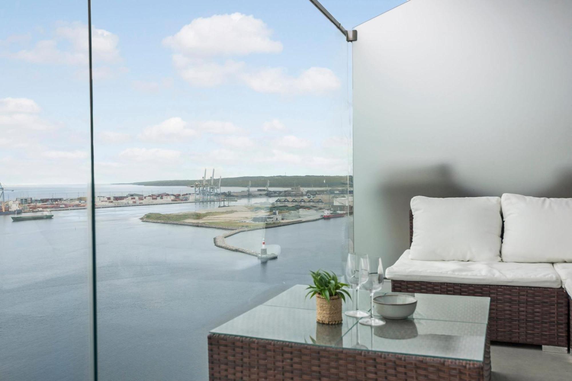 オールフスEndless Ocean Views With Private Balconyアパートメント エクステリア 写真