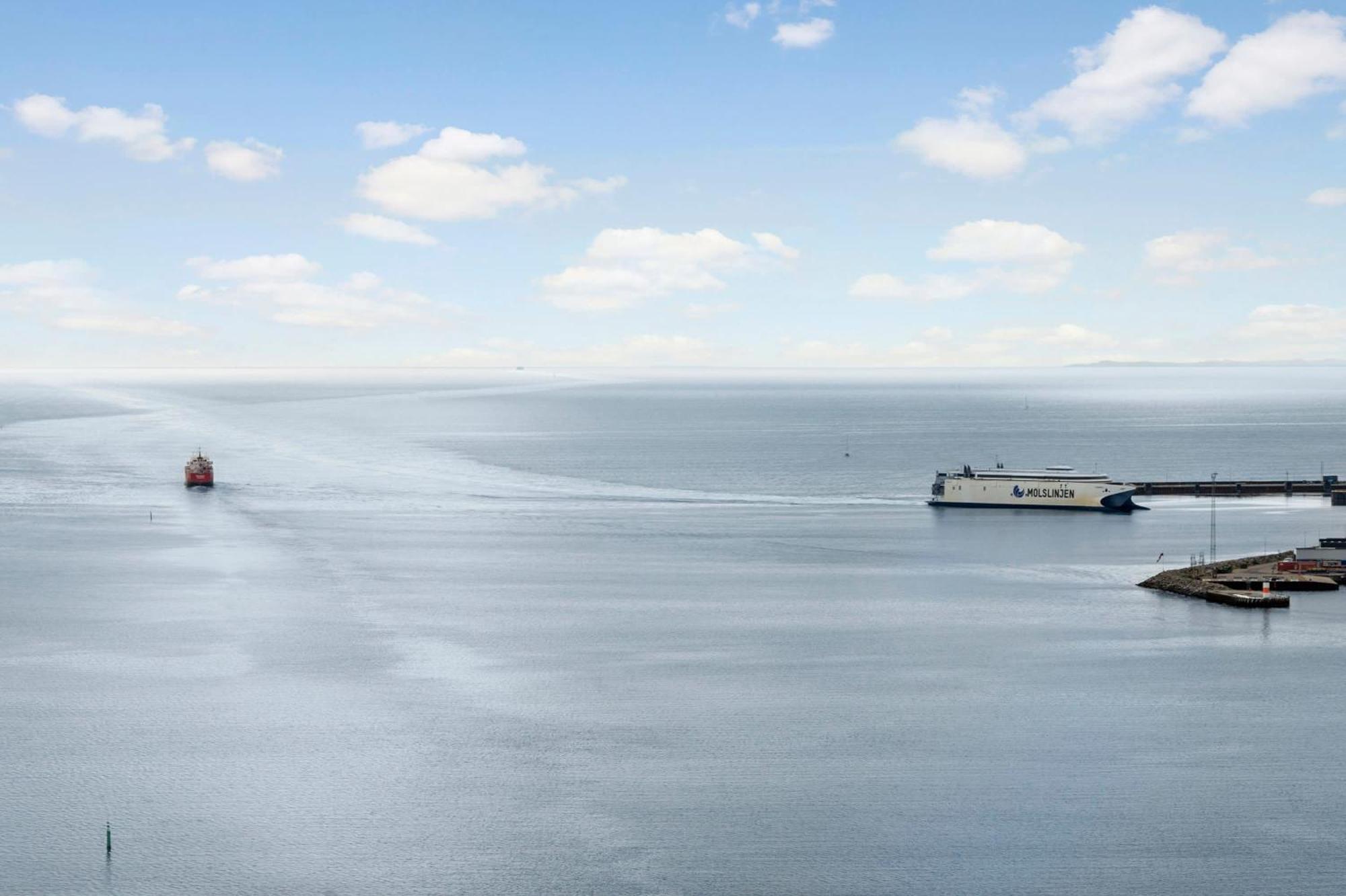 オールフスEndless Ocean Views With Private Balconyアパートメント エクステリア 写真