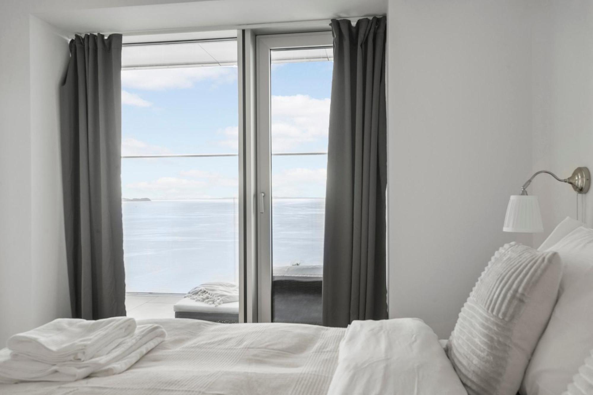 オールフスEndless Ocean Views With Private Balconyアパートメント エクステリア 写真
